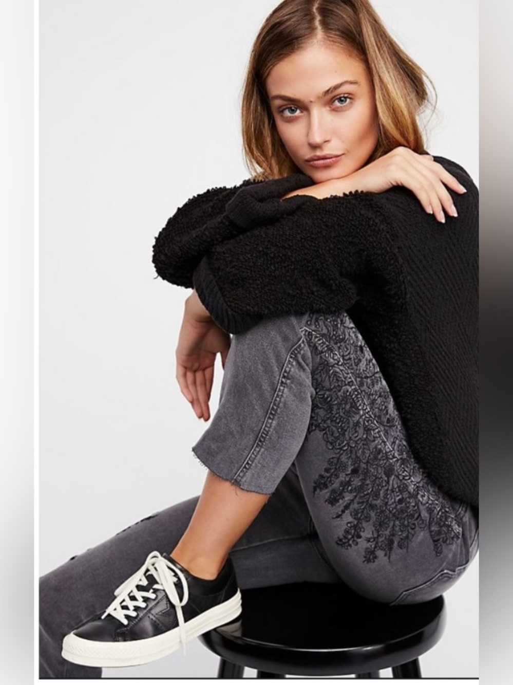 FREE PEOPLE | We The Free Gray Floral Embroidered Ankle Crop Jeans 29